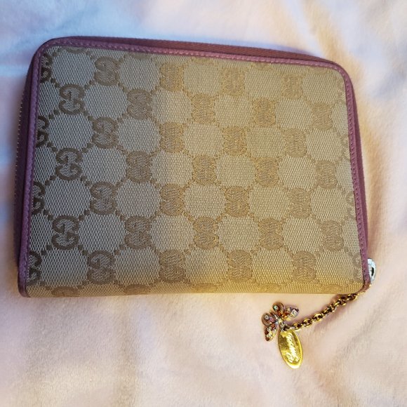 2007 Gucci Agenda/Planner Wallet - Picture 3 of 11